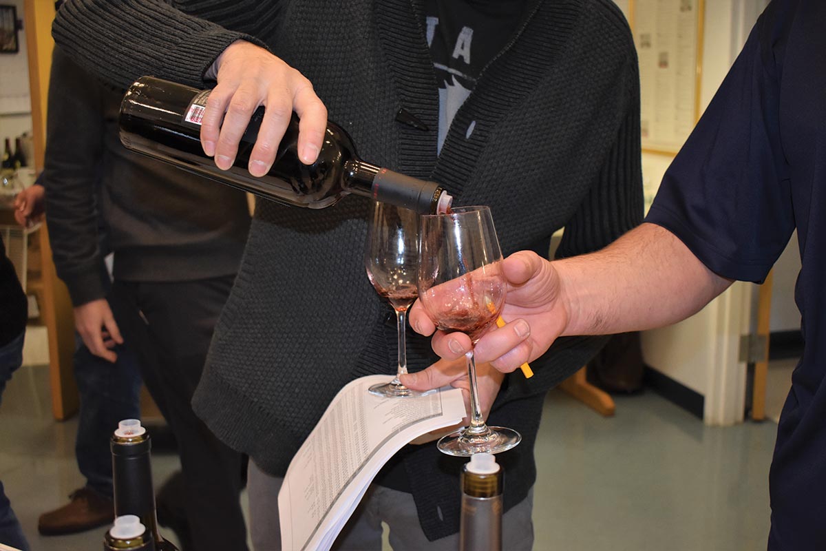 Worldwide Wines Hosts Annual Winter Closeout Tasting