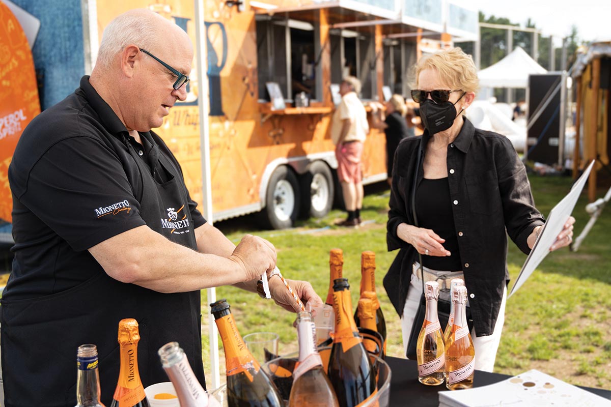 Farmington Polo Club Celebrates Mionetto Prosecco