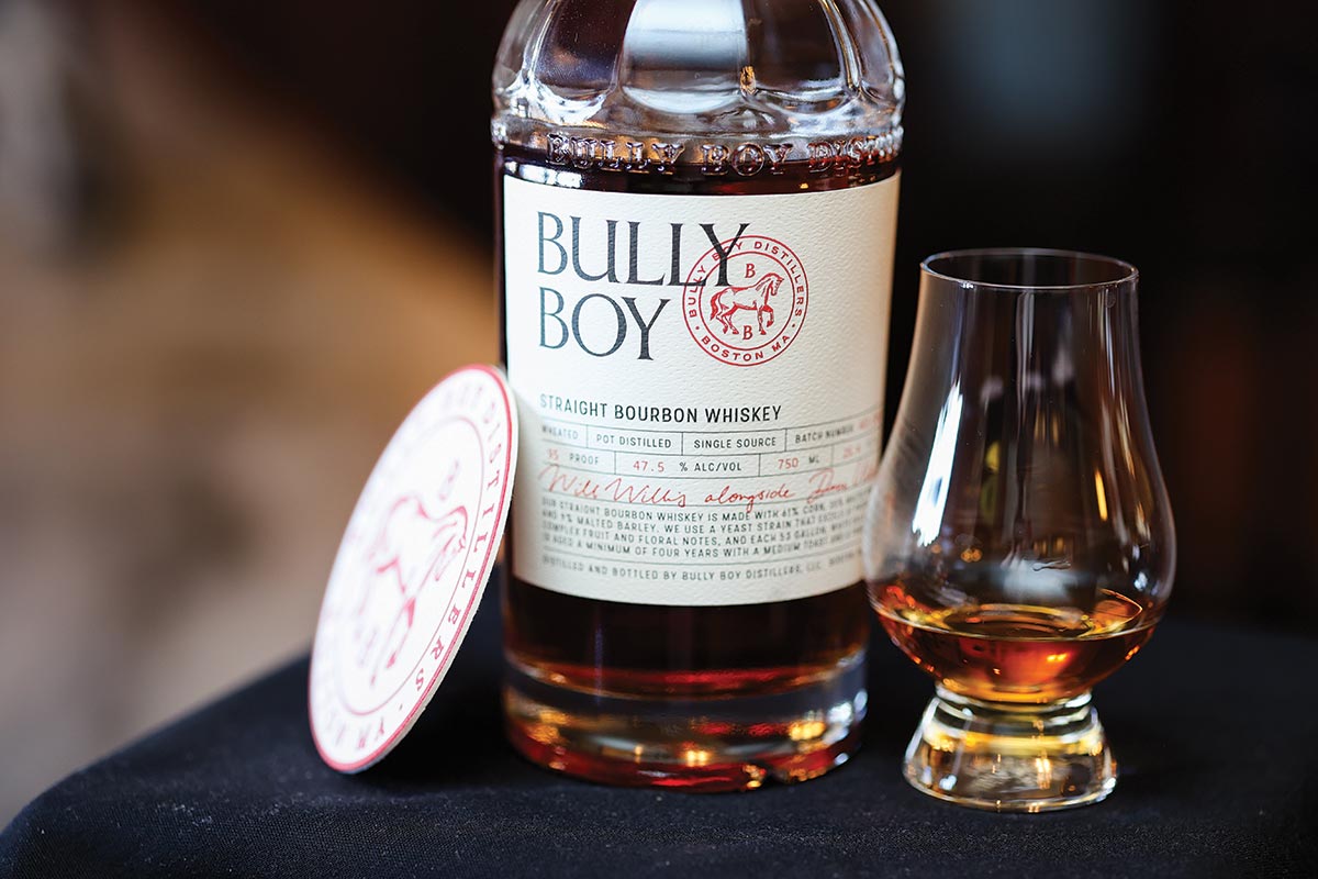 Horizon Beverage Fêtes New Bully Boy Spirit