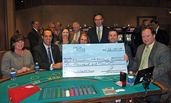 HOLIDAY CHARITY BLACKJACK TOURNAMENT HELPS COMMUNITY