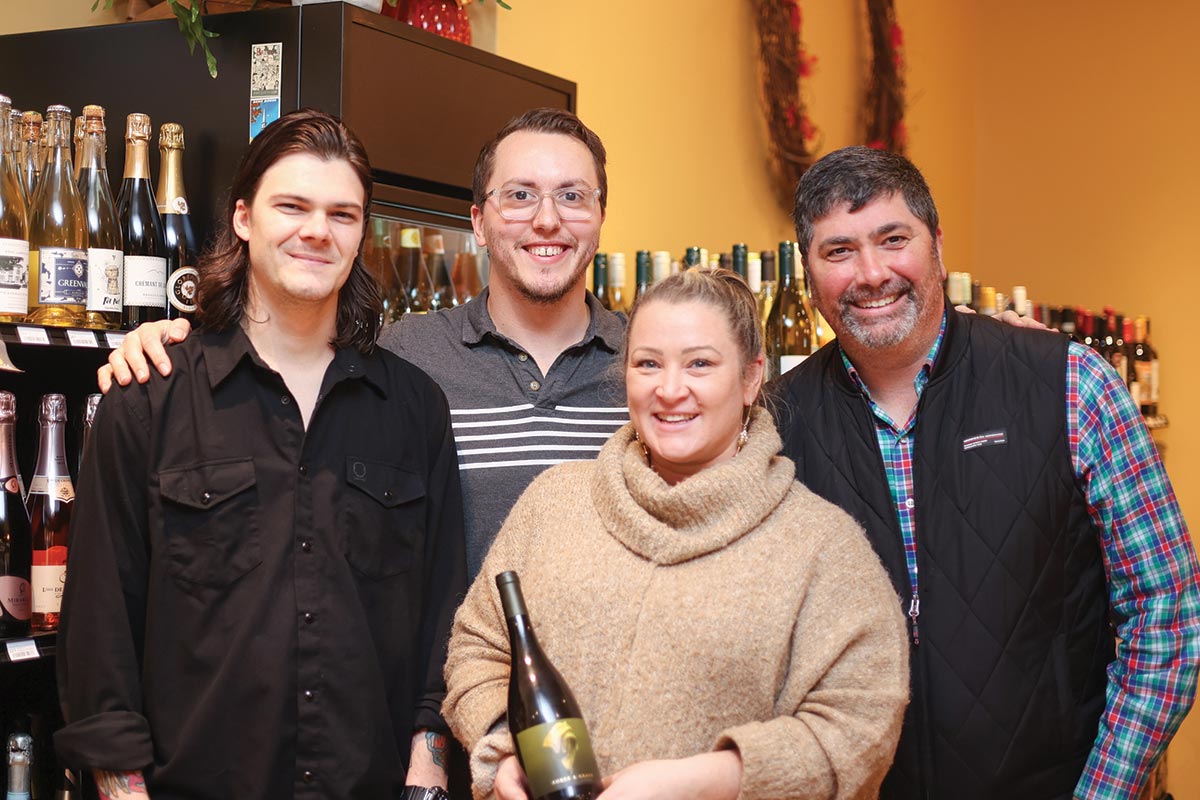 Grapes & Grains Hosts Holiday Grand Tasting