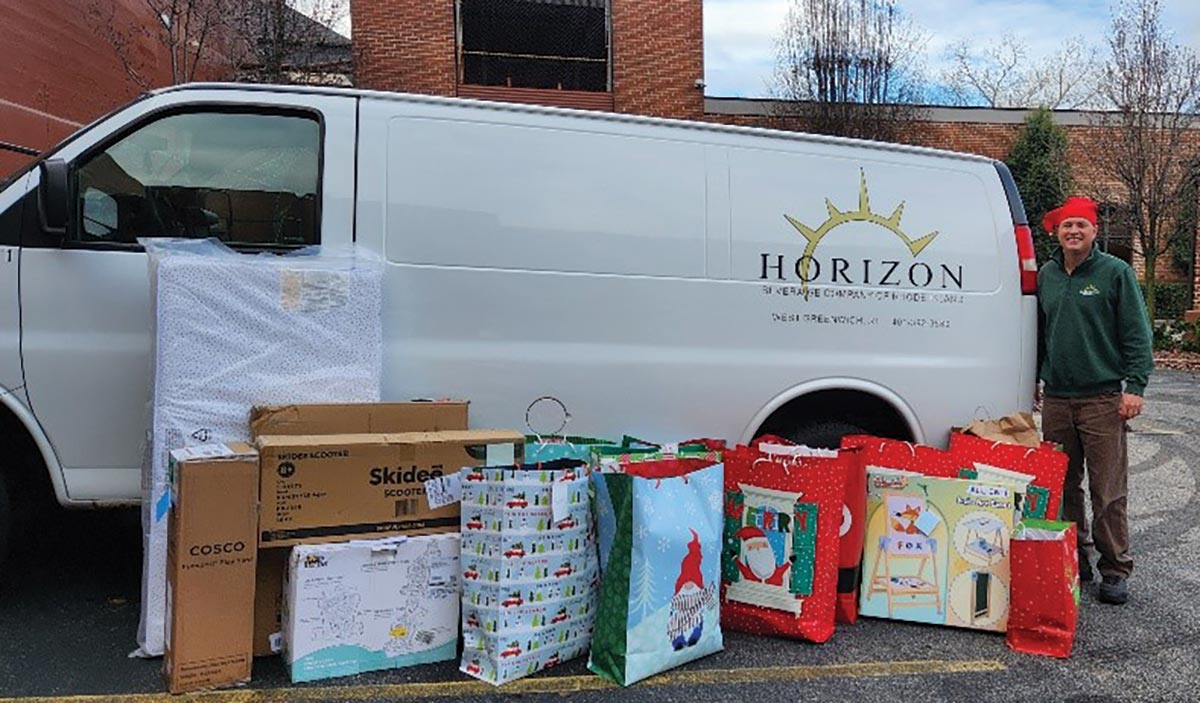 Horizon Beverage Team Helps Adoption Rhode Island