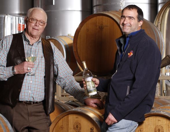 HOPKINS VINEYARD’S ICE WINE WINS CONNECTICUT ACCOLADES | The Beverage ...