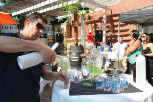 Mark DeBlois mixing “Friars Southside Fizz.” DeBlois’ cocktail was awarded the crowd favorite.