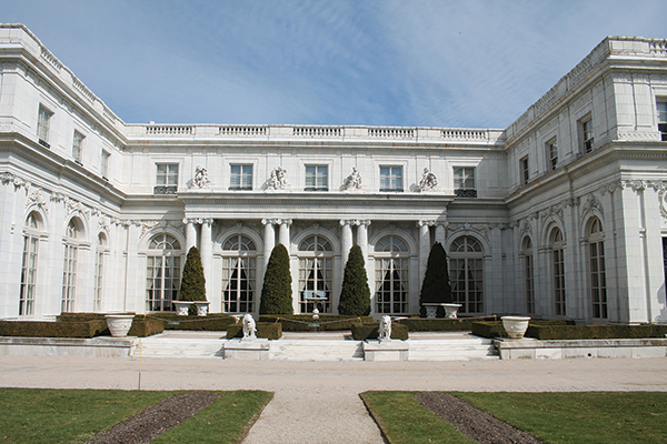 The Horizon Beverage 2017 Wine Expo was held at Rosecliff in Newport.