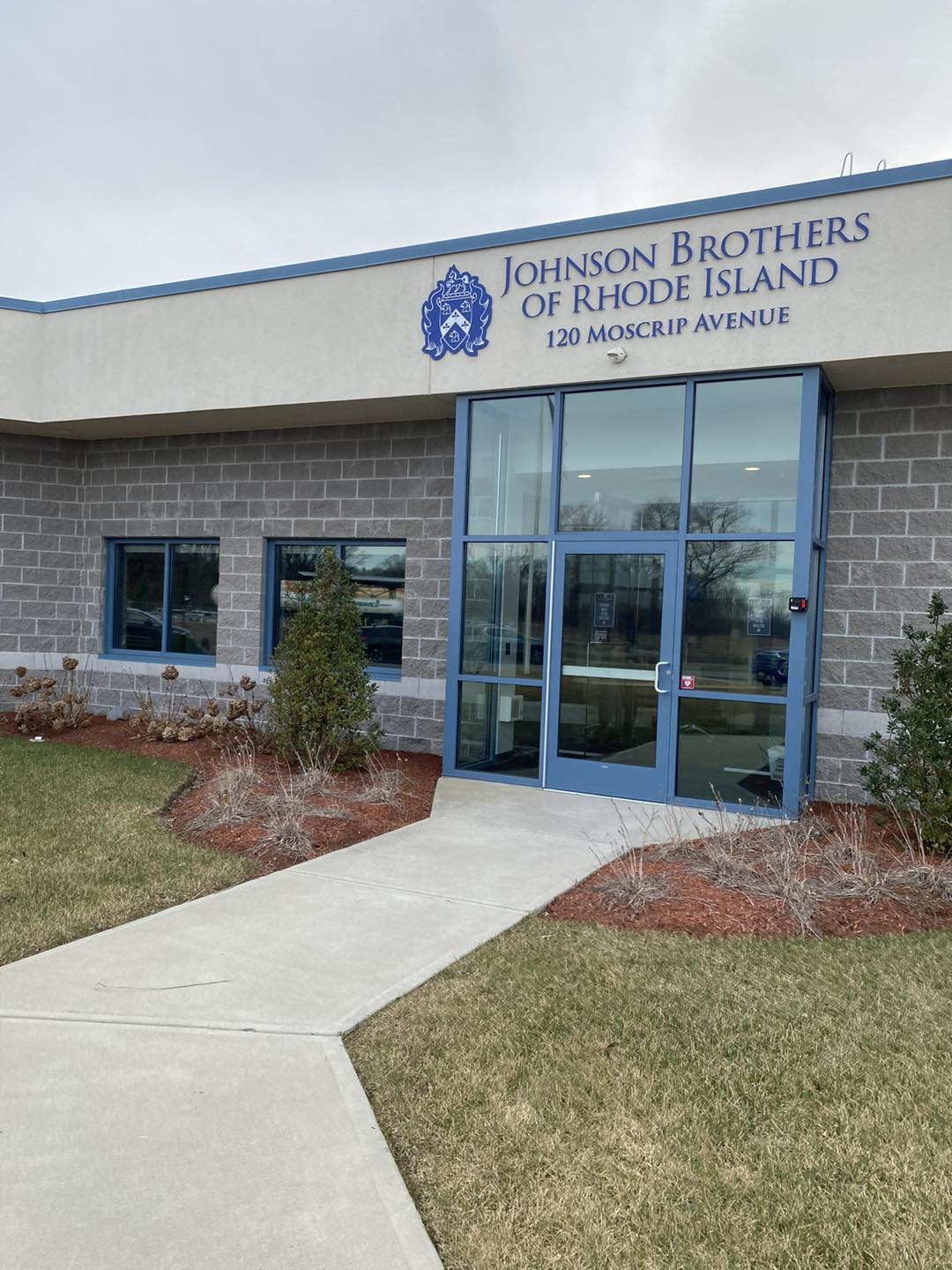 Johnson Brothers Celebrates New Moscrip Avenue Location