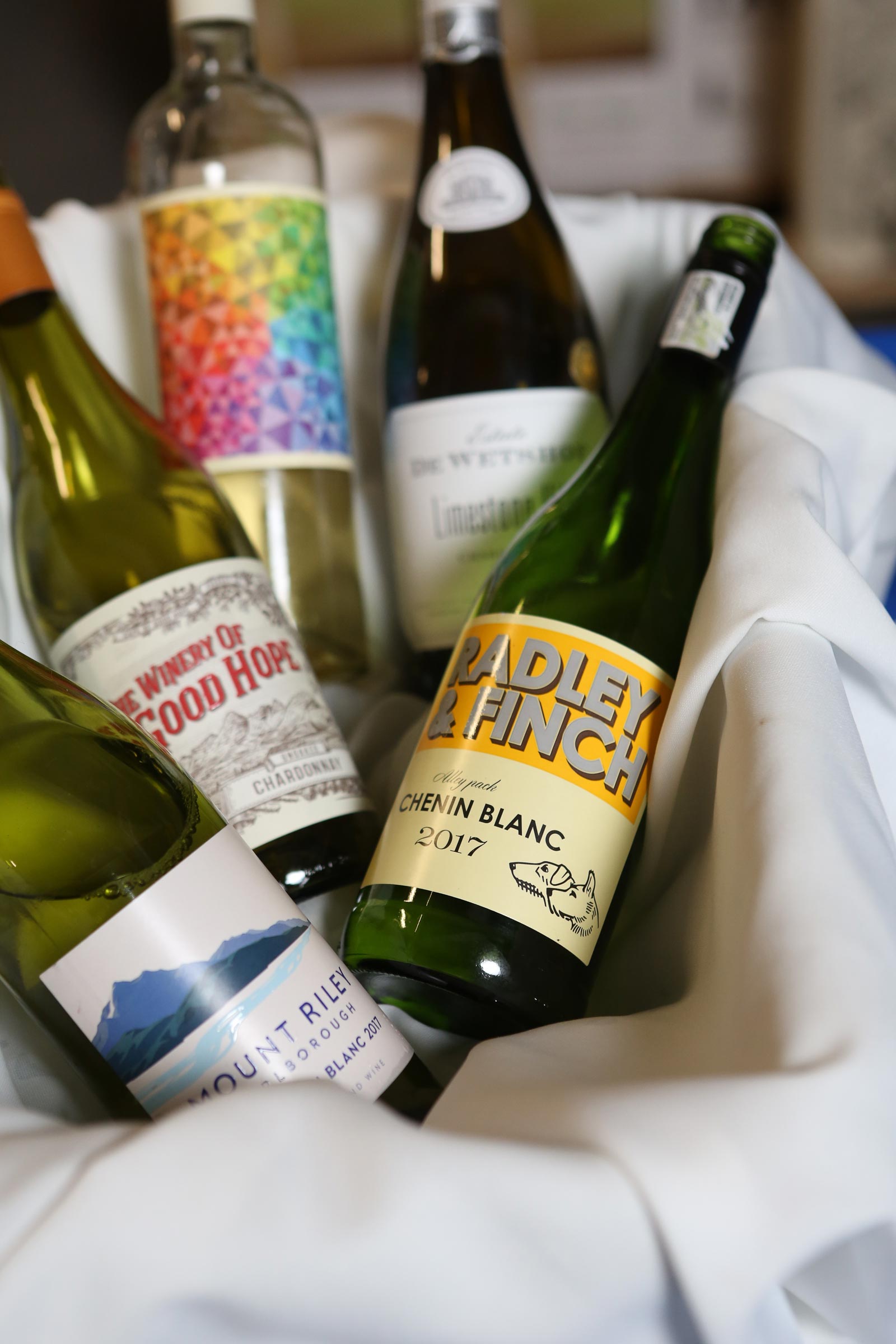 Wine Wizards Highlights New Selections at Spring Tasting