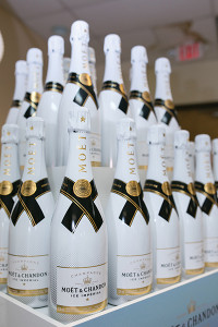 Moët Ice Impérial is true to the Moët & Chandon style yet distinguished by “its bright fruitiness, its seductive palate and its elegant maturity.” Sales team members were presented with a guided tasting during the brand education session.