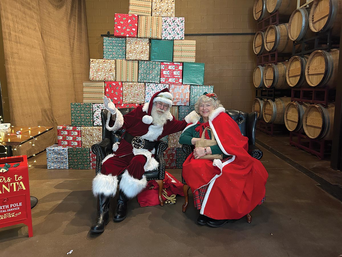 Newport Vineyards Hosts Holiday Extravaganza