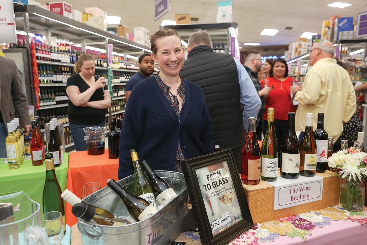 Retail Tastings Bring Together Wholesalers in March