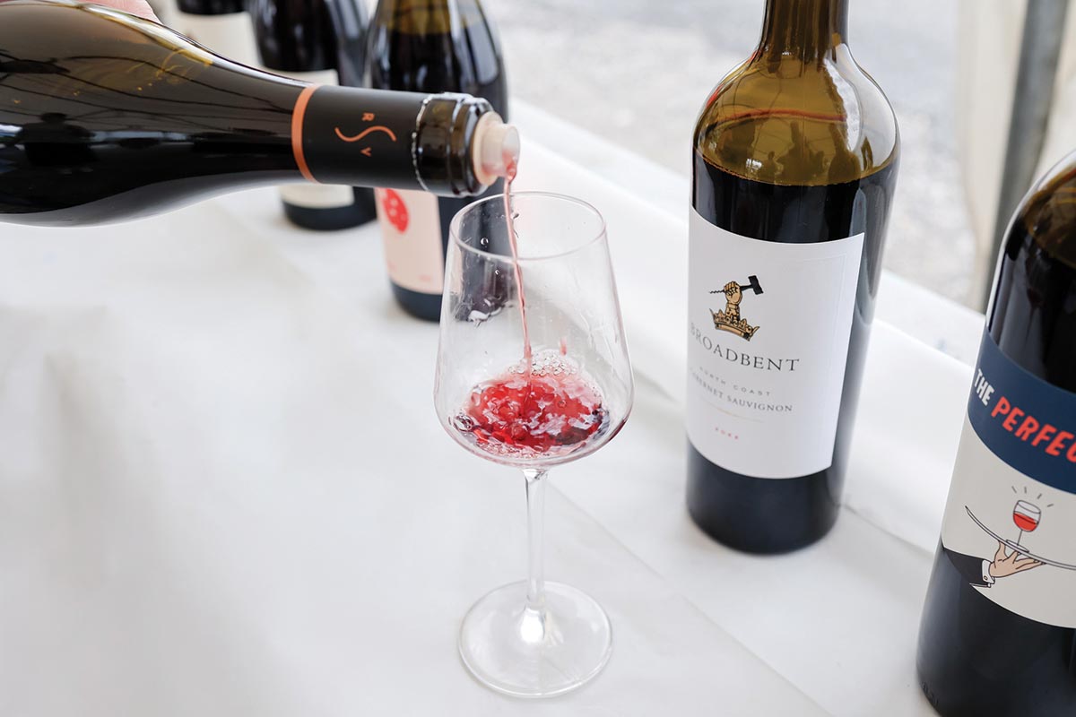 Wine Wizards Hosts Spring Warehouse Tasting