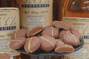 Munson’s chocolate Apple Honey Caramels made with Onyx Moonshine Apple Honey Infusion.