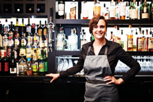 Bartender Jenn Knott at 312 Chicago created her award-winning “Mama I’m Coming Home” using cider, pecan-infused Scotch, Fonesca Bin 27, honey syrup, cinnamon sticks and cloves.